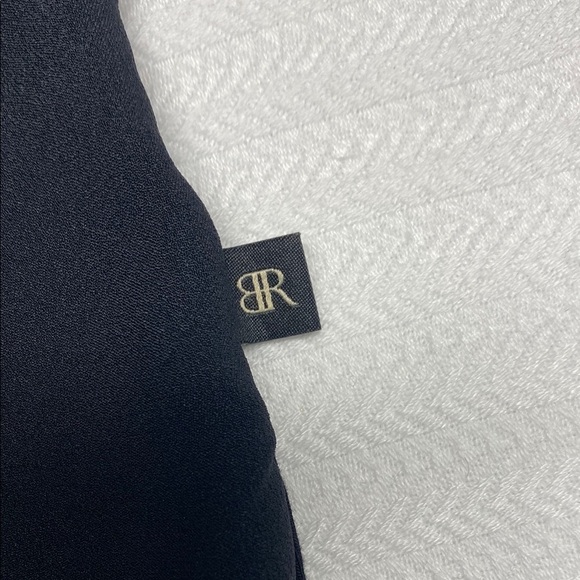 Banana Republic Blouse V-Neck Cap Sleeve Mixed Media Minimalist Black Size Large - Picture 4 of 13